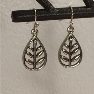 4/$15 ~ Silver teardrop leaf earrings